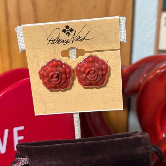 NWT Comes With Storage Pouch and Gift 🎁 Patricia Nash Red Rose Stud Earrings - Picture 3 of 4